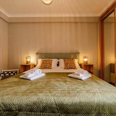 Apartment Caldas Charm Getaway - Garden Terrace & Comfort