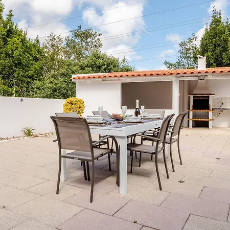Caldas Charm Getaway - Garden Terrace & Comfort *