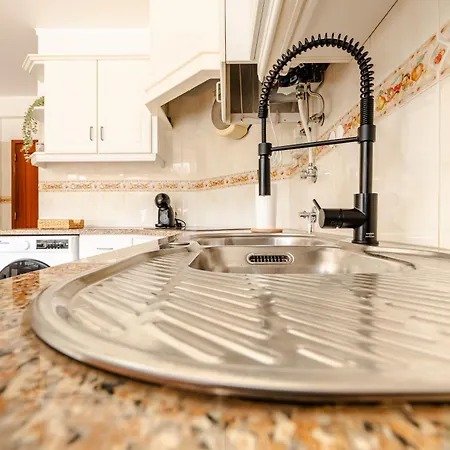 Caldas Charm Getaway - Garden Terrace & Comfort Apartment *