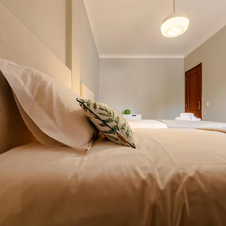 Caldas Charm Getaway - Garden Terrace & Comfort Caldas Da Rainha
