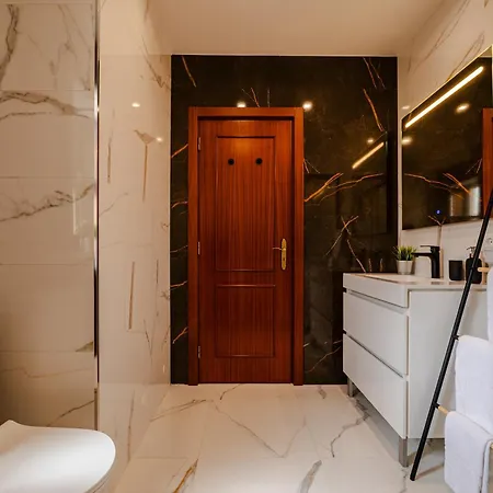 Caldas Charm Getaway - Garden Terrace & Comfort Apartment