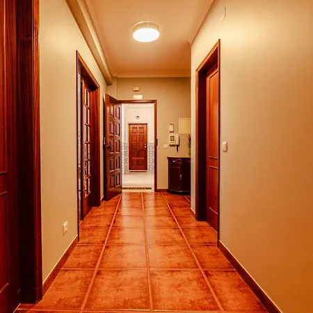 Caldas Charm Getaway - Garden Terrace & Comfort Apartment *