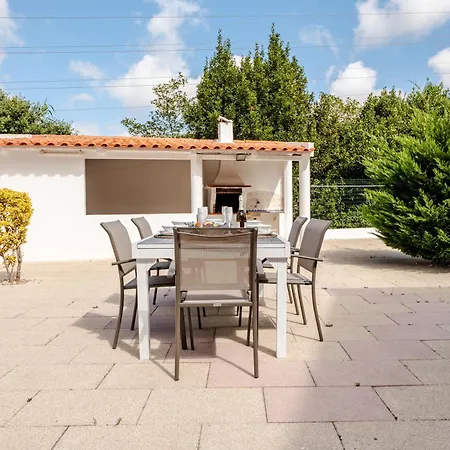 Caldas Charm Getaway - Garden Terrace & Comfort